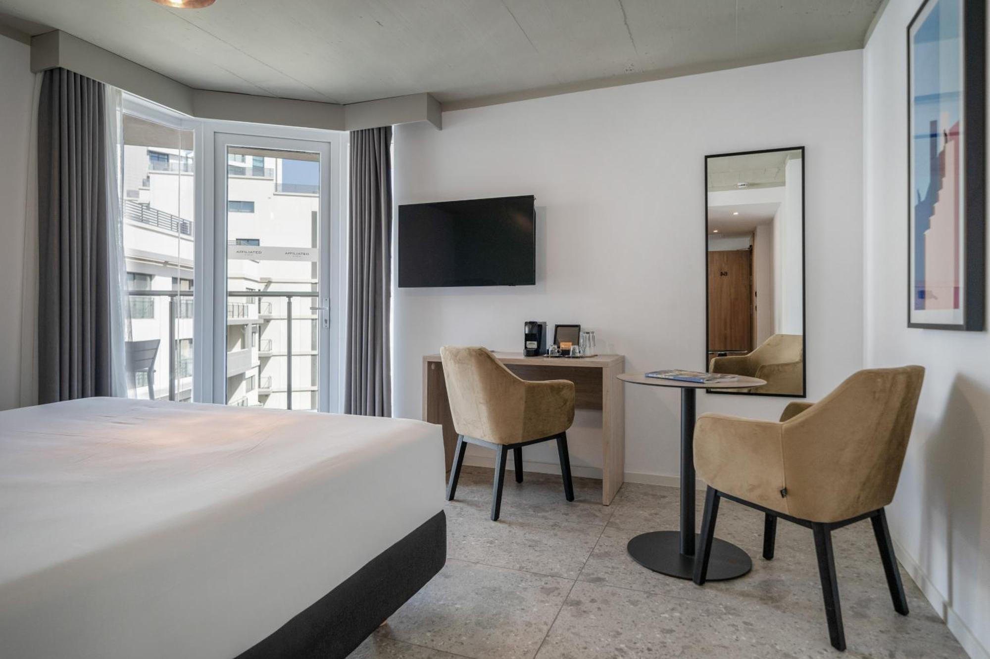 Hotel Mistral St Julian'S, Affiliated By Melia Saint Julian's Bagian luar foto
